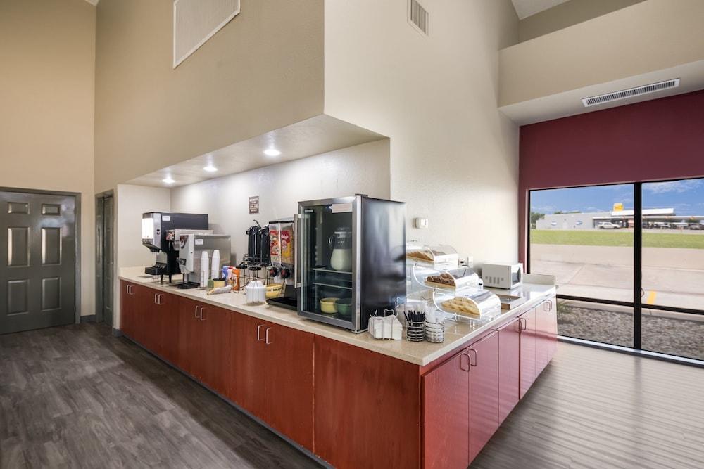 Red Roof Inn & Suites Austin East - Manor Exteriér fotografie