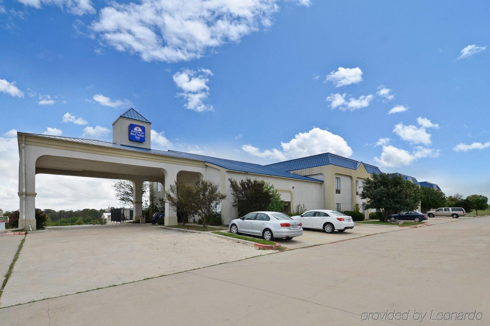 Red Roof Inn & Suites Austin East - Manor Exteriér fotografie