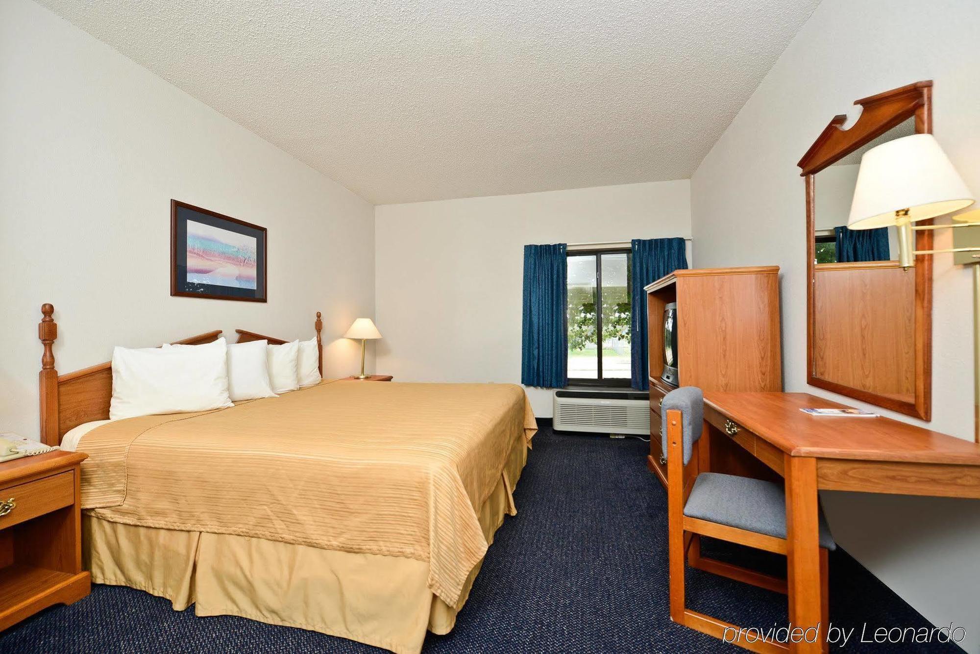 Red Roof Inn & Suites Austin East - Manor Exteriér fotografie