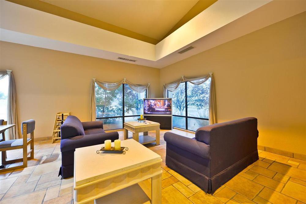 Red Roof Inn & Suites Austin East - Manor Pokoj fotografie